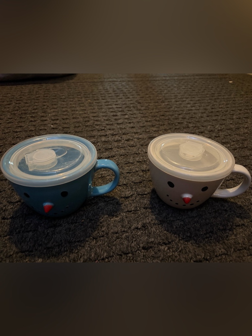 Momentum brands set of two snowmen mugs with lids